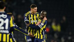N&rsquo;Golo Kante: Umarım sezon sonunda ligi kazanırız!