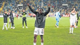 Olaitan: Her yerde oynarım