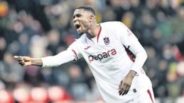 Onuachu herkesi mest etti!