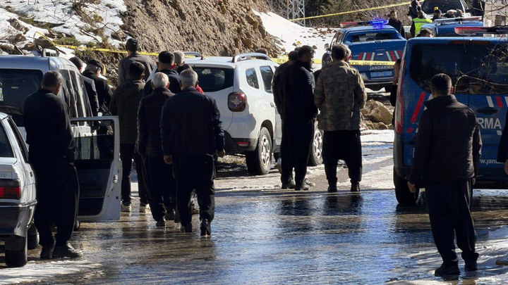 Osmaniye'de dehşet! 17 yaşındaki &ccedil;ocuk, akranını &ouml;ld&uuml;r&uuml;p intihar etti