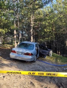 Otomobilin Arka Koltuğunda &Ouml;l&uuml; Bulundu