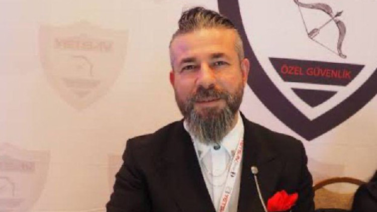 Otopark Kavgasında Kanlı Son: Galeri Sahibi, Bina Sakininin &Ccedil;ocuğunun G&ouml;z&uuml; &Ouml;n&uuml;nde &Ouml;ld&uuml;rd&uuml;