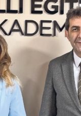 &Ouml;ğretmenlere Yapay Zek&acirc; Dersi Başlıyor