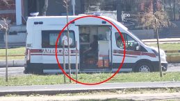 Oynadıkları helyum gazı dolu balonlar patladı: 2 yaralı