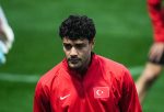 Ozan Kabak 22 ma&ccedil; sonra milli formayla!