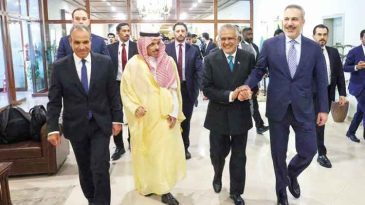 Pakistan&rsquo;da barış zirvesi