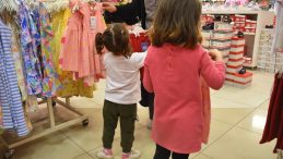 Pendik Belediyesi'nden Yetim ve &Ouml;ks&uuml;z &Ccedil;ocuklara Bayramlık Hediyesi