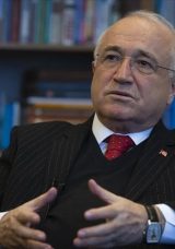 "Ahiyiz, aileyiz" buluşmasının a&ccedil;ılışını Cemil &Ccedil;i&ccedil;ek yapacak