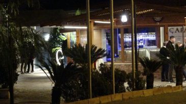 Restoranda silahlı kavga: 1 &ouml;l&uuml;, 1 yaralı
