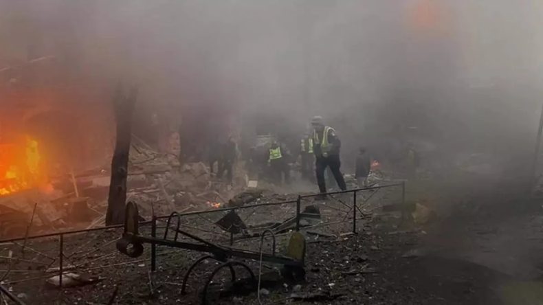 Rusya Duyurdu: Ukrayna&rsquo;dan Hastaneye İHA Saldırısı! 8 Sağlık &Ccedil;alışanı &Ouml;ld&uuml;