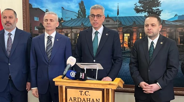 Sağlık Bakanı Memişoğlu 10 Milyon Kişinin Kilosunu &Ouml;l&ccedil;t&uuml;ğ&uuml;n&uuml; A&ccedil;ıkladı