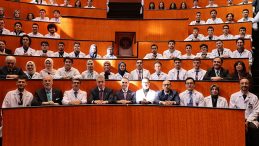 Sağlık Bakanı Memişoğlu Tıp Bayramı'nda Hekim Adaylarıyla Buluştu