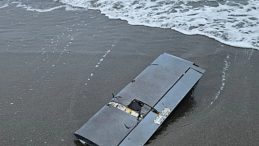 Sakarya&rsquo;da Sahile Dron Par&ccedil;ası Vurdu!