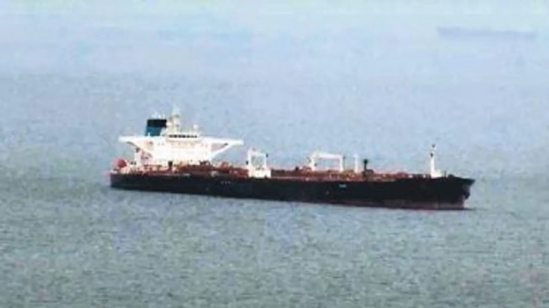 Saldırıya Uğrayan Tanker Türkeli'ne Çekildi