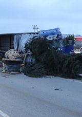 Samsun'da freni boşalan TIR ortalığı savaş alanına &ccedil;evirdi: 6 yaralı