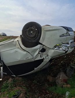 Şanlıurfa'da devrilen otomobildeki uzman &ccedil;avuş hayatını kaybetti