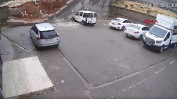 Şanlıurfa&rsquo;da sağanak: cadde ve sokaklar g&ouml;le d&ouml;nd&uuml;