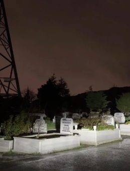 Sarıyer'de Mezarlıkta Kanlı Pusu: Silahlı &Ccedil;atışmada 1 &Ouml;l&uuml;, 1 Yaralı!