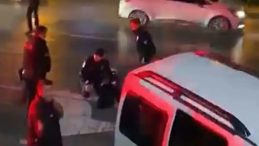 Şehir Magandası Polisle &Ccedil;atıştı