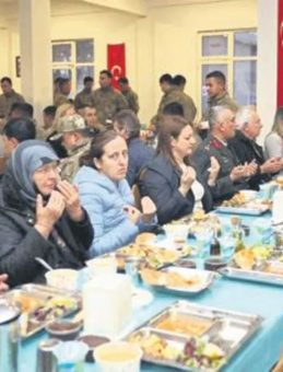 Şehit Aileleri ve Gazilere İftar