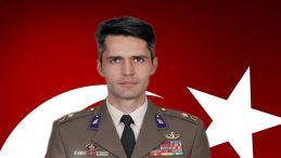 Şehit Binbaşı Sinan Taştekin memleketi Isparta'da ebediyete uğurlandı