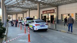 Sevgilisi tarafından bı&ccedil;aklanan kadın &ouml;ld&uuml;