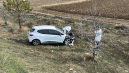 Sivas'ta zincirleme trafik kazası: 1 &ouml;l&uuml;, 5 yaralı