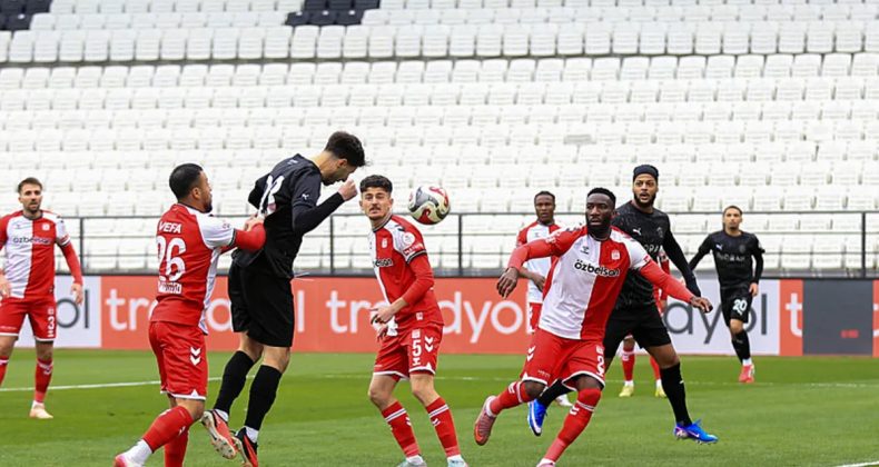 Sivasspor, Manisa FK'yı tek golle yıktı!
