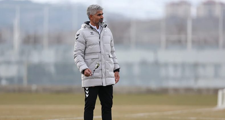 Sivasspor'da İsmet Taşdemir'den Rey Manaj s&ouml;zleri!