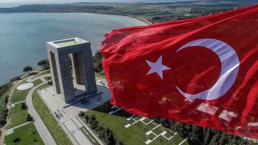 Siyasilerden peş peşe 18 Mart &Ccedil;anakkale Zaferi mesajları
