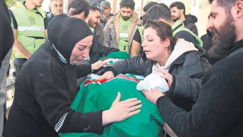 Siyonist Vahşet S&uuml;r&uuml;yor