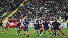 Son dakika: Fenerbah&ccedil;e, Antalyaspor deplasmanında takıldı! 4 goll&uuml; ma&ccedil;ta kazanan yok