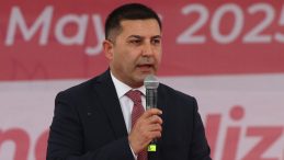 Son dakika… Kuşadası Belediye Başkanı &Ouml;mer G&uuml;nel, g&ouml;revden uzaklaştırıldı