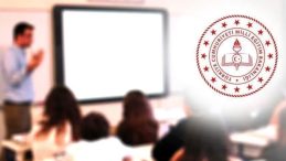 SON DAKİKA: MEB'den yabancı &ouml;ğretmenlere "T&uuml;rk&ccedil;e" şartı: O belge olmayan derse giremeyecek!