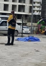 SON DAKİKA&hellip; 22 yaşındaki K&uuml;bra &Ouml;ğrendik'ten acı haber: 10'uncu kattan betona &ccedil;akıldı!
