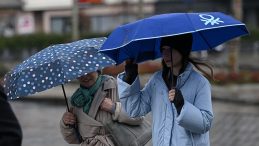 SON DAKİKA&hellip; Baharı beklerken kış geri geliyor! Meteoroloji&rsquo;den İstanbul dahil 12 il i&ccedil;in sarı alarm: Saat vererek uyardı