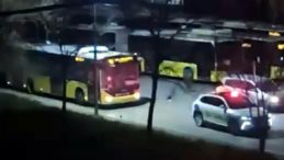 SON DAKİKA&hellip; İETT şof&ouml;r&uuml; 1.5 promil alkoll&uuml; &ccedil;ıktı: Durak ve g&uuml;zergahı karıştırınca yolcular fark etti&hellip;