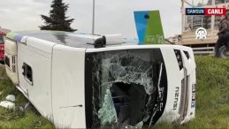 SON DAKİKA&hellip; Samsun'da &Ouml;ğrenci Servisi Devrildi: 11 Yaralı Var