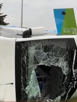 SON DAKİKA&hellip; Samsun'da &Ouml;ğrenci Servisi Devrildi: 11 Yaralı Var