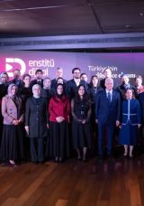 Sosyal Bilimler Alanında İ&ccedil;eriklerin Yer Aldığı Enstit&uuml; Dijital Platformu Tanıtıldı