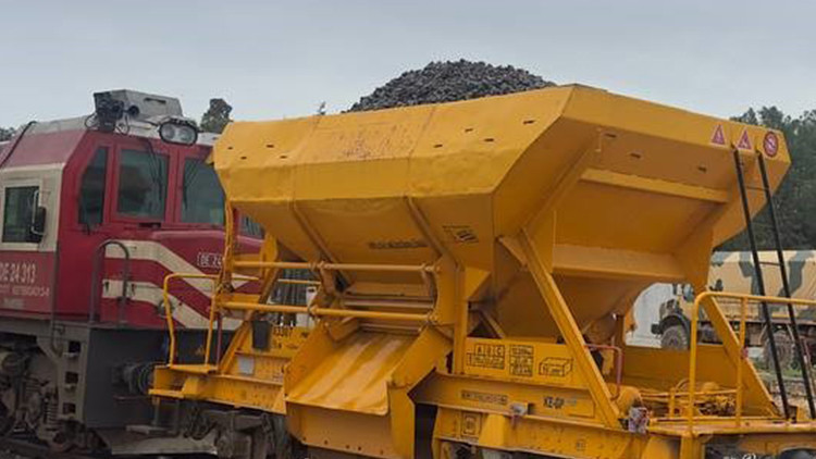 Suriye'deki i&ccedil; savaştan sonra durmuştu: 15 yıl aradan sonra il&ccedil;ede sevindiren manzara