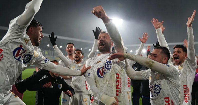 S&uuml;per Lig'e Y&uuml;kselme M&uuml;cadelesinde Erzurumspor FK Bir Adım &Ouml;nde