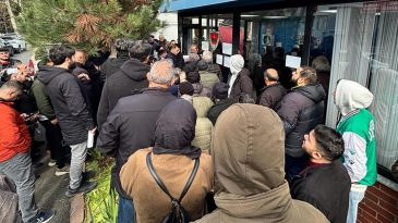 S&uuml;re uzatılmıştı: Son g&uuml;ne kalmak istemeyenler yoğunluk oluşturdu