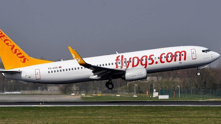 Tahran'da mahsur kalan Pegasus ekibi yurda d&ouml;nd&uuml;