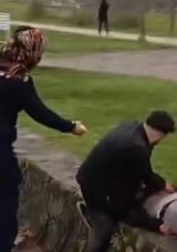 Tartıştığı kişi tarafından boğazından bı&ccedil;aklanıp &ouml;ld&uuml;r&uuml;ld&uuml;