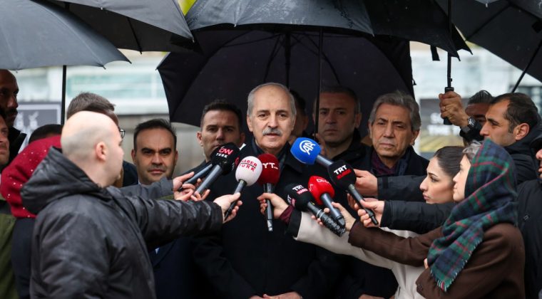 TBMM Başkanı Numan Kurtulmuş bayram namazını Ayasofya Camii'nde kıldı