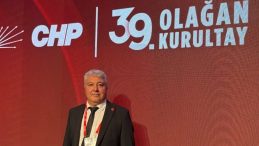 Tefecilikten h&uuml;k&uuml;m giyen CHP İl&ccedil;e Başkanı istifa etti