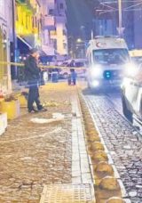 Tek su&ccedil;u o anda oradan ge&ccedil;mekti