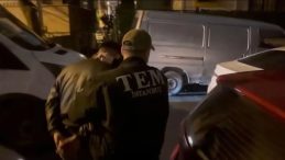 Ter&ouml;re &ccedil;ifte darbe: 47 g&ouml;zaltı var