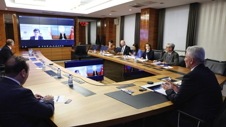 Ticaret Bakanı Bolat, AB Komisyonunun Genişlemeden Sorumlu &Uuml;yesi Marta Kos ile g&ouml;r&uuml;şt&uuml;